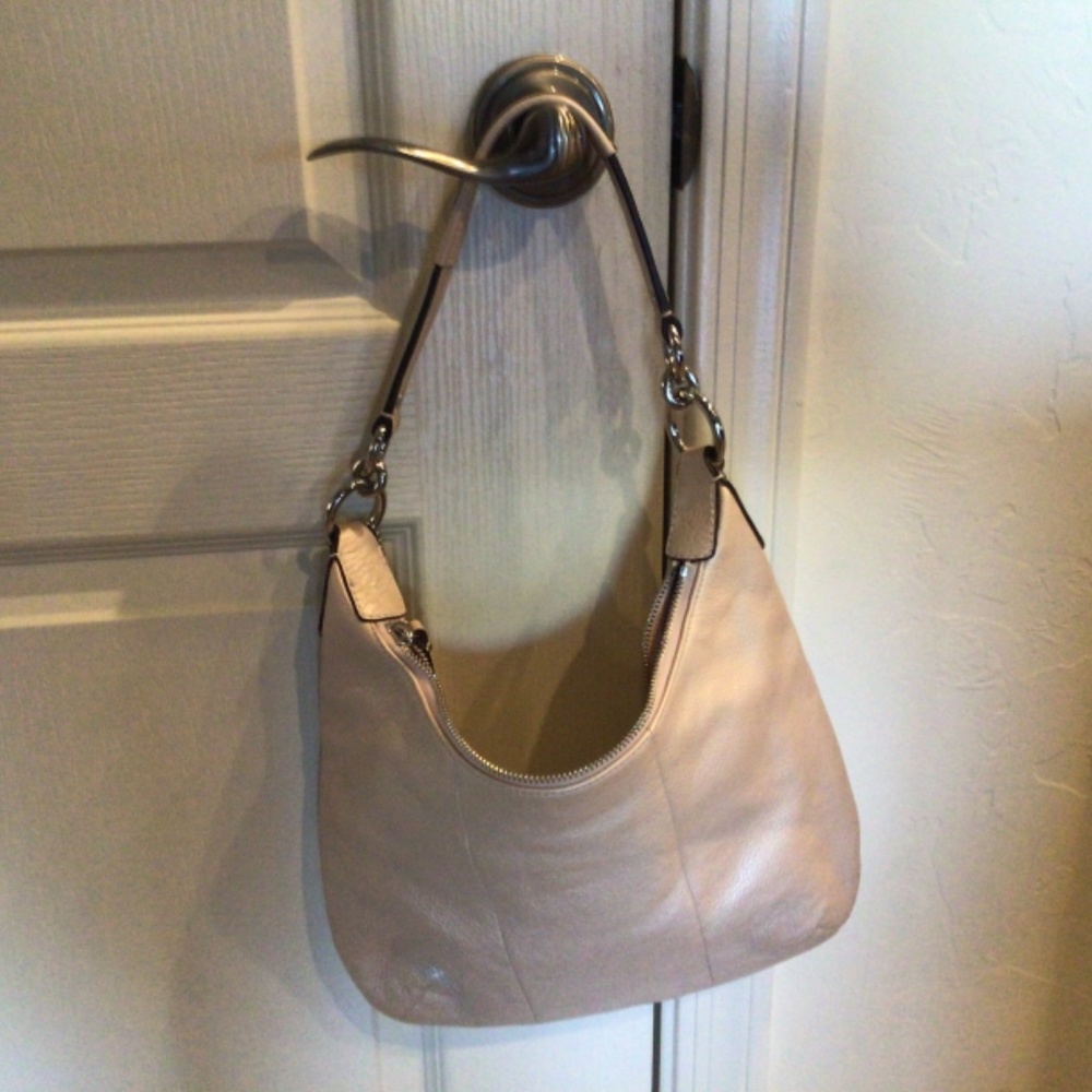 Coach shoulder bag - Picture 4 of 7